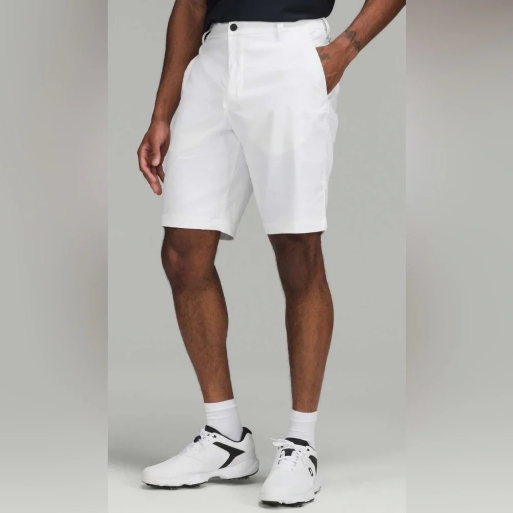 NWOT Lululemon Commission Golf Short 10